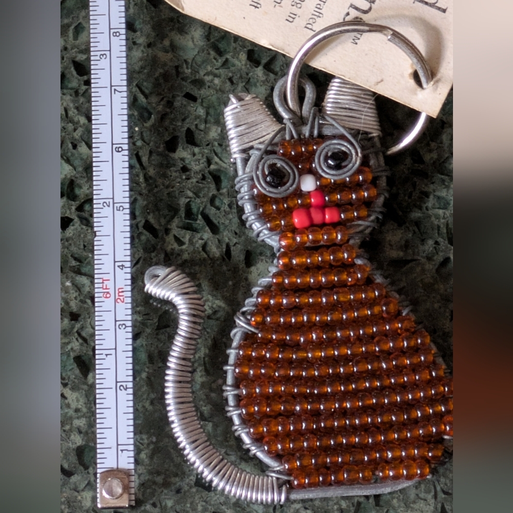 Eco-Brazil, Handcrafted Beaded Cat Keychain - Amber and Silver.
